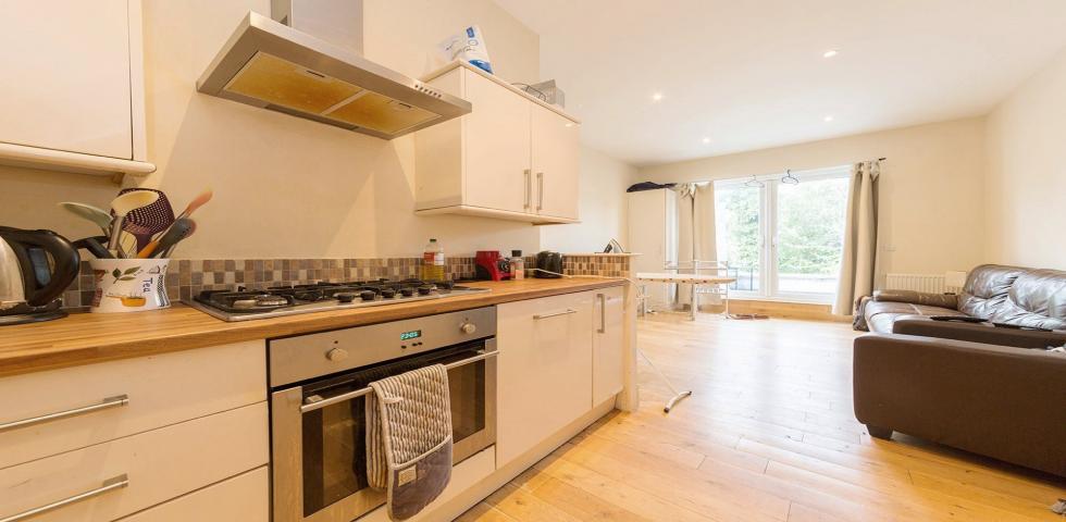 			3 Bedroom, 2 bath, 1 reception Flat			 Westbere Road, WEST HAMPSTEAD